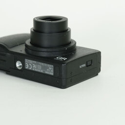 RICOH GR DIGITAL IV