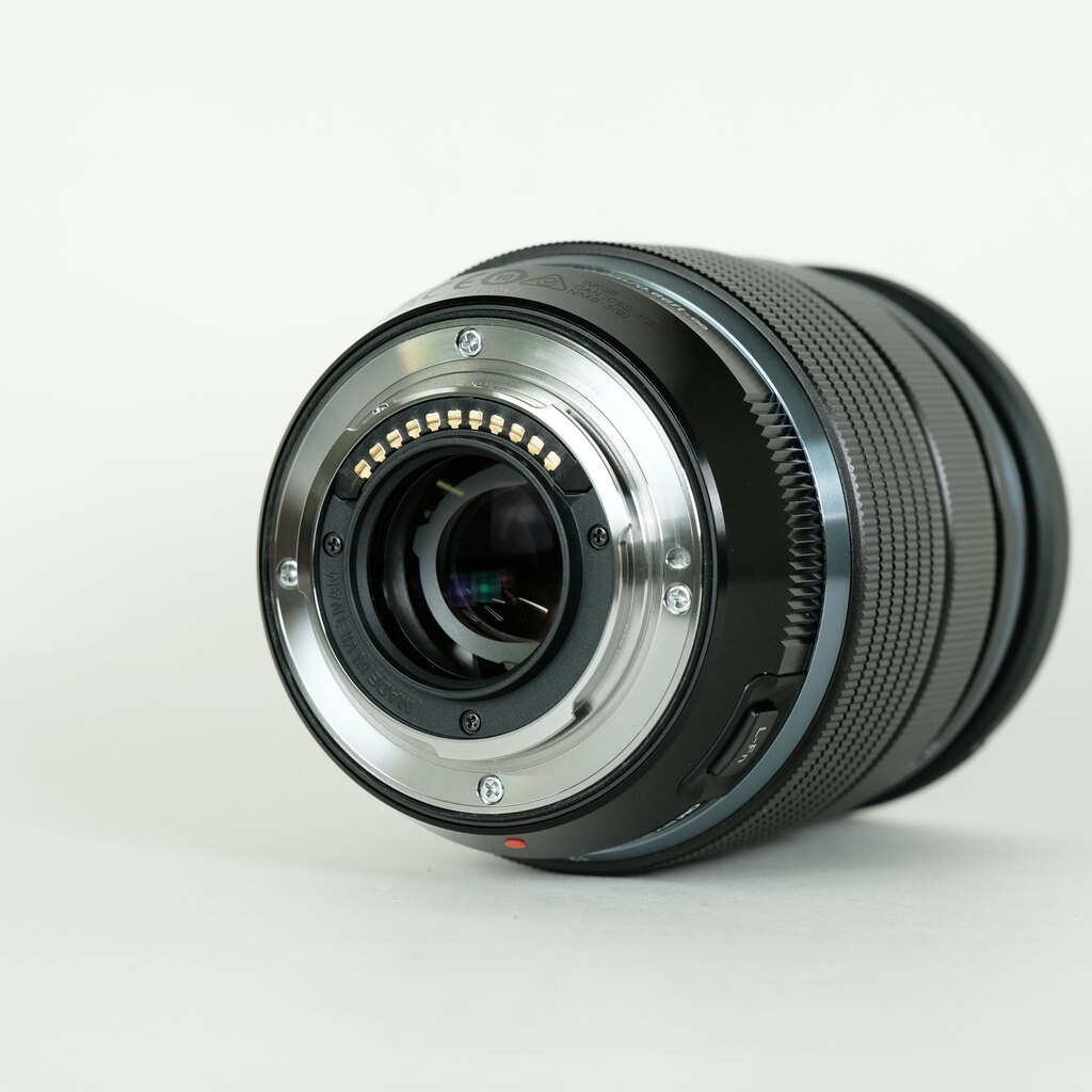 OLYMPUS M.ZUIKO DIGITAL ED 12-40mm F2.8 PRO II OLYMPUS M.ZUIKO DIGITAL ED 12-40mm F2.8 PRO II