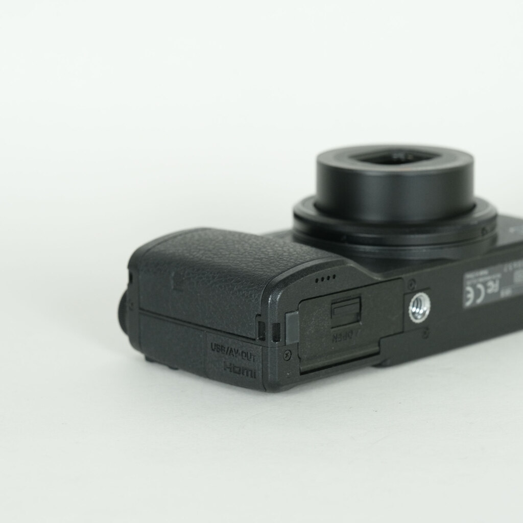 RICOH GR IIの出品 | ONE SCENE（ワンシーン）