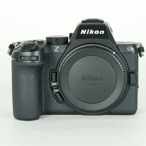 Nikonが生み出したNikonらしい高コスパ機「Nikon Z5II」 | ONE SCENE