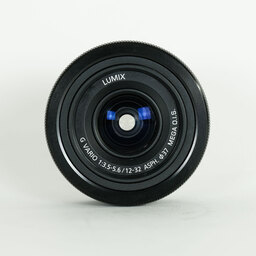 Panasonic LUMIX DC-G100V 標準ズームレンズ ＋ トライポッドグリップキット