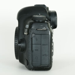 Canon EOS 5D Mark IV