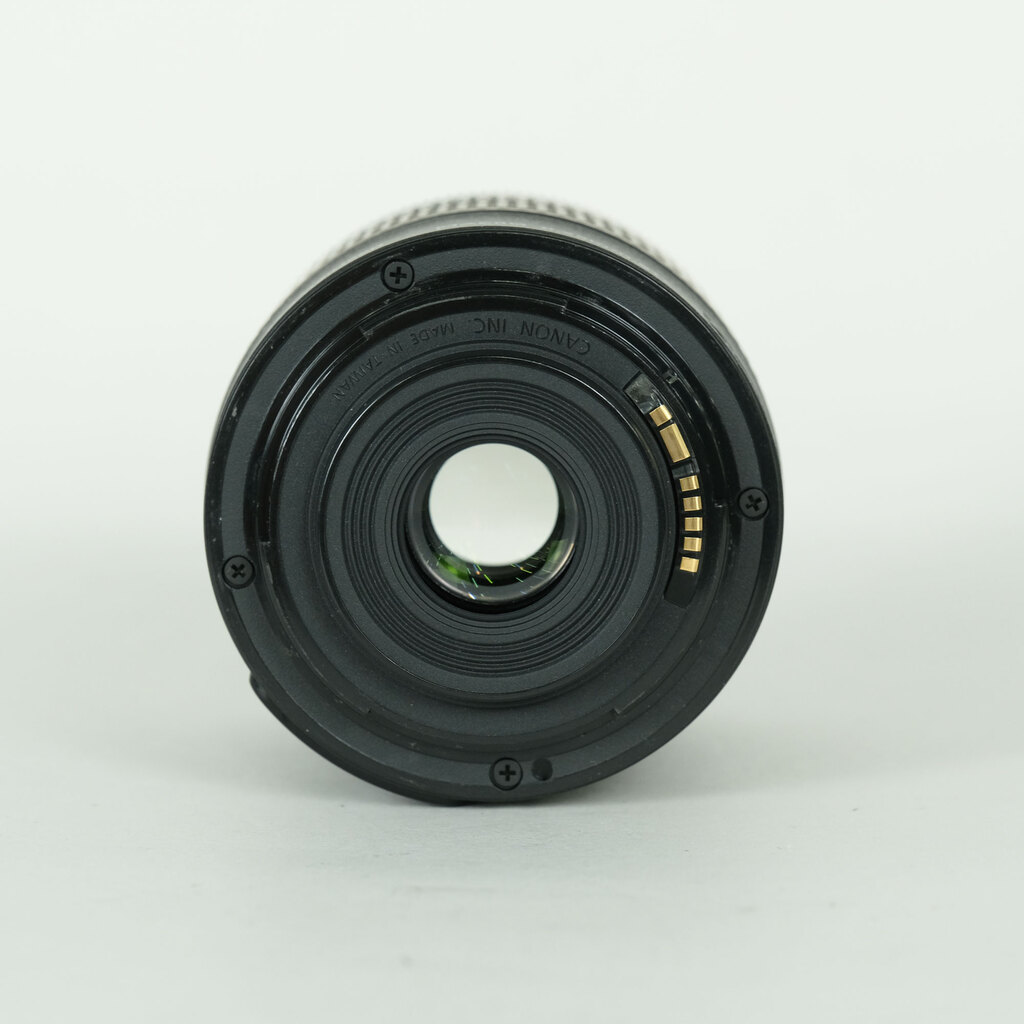 Canon EF-S18-55mm F3.5-5.6 IS STMの出品 | ONE SCENE（ワンシーン）