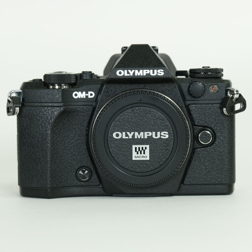 OLYMPUS OM-D E-M5 Mark II