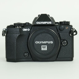 OLYMPUS OM-D E-M5 Mark II