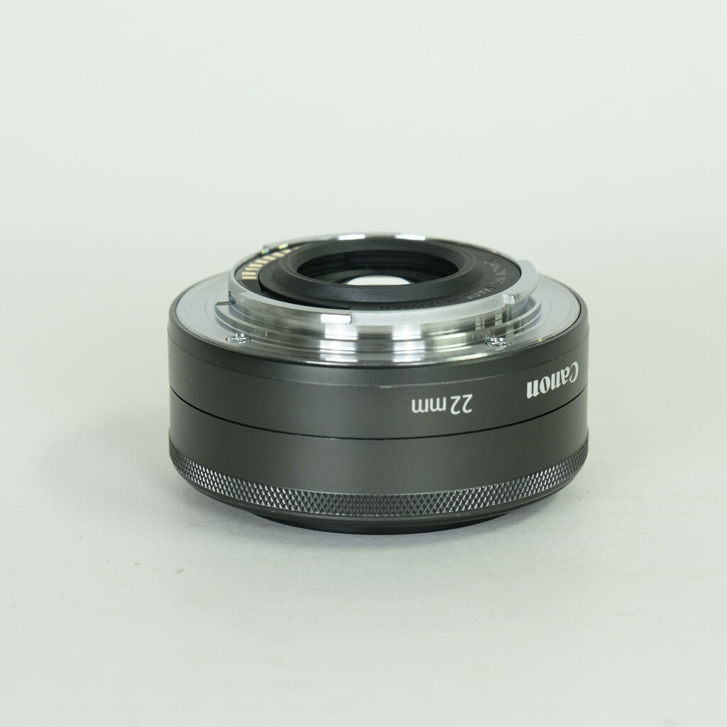 Canon EF-M22mm F2 STM