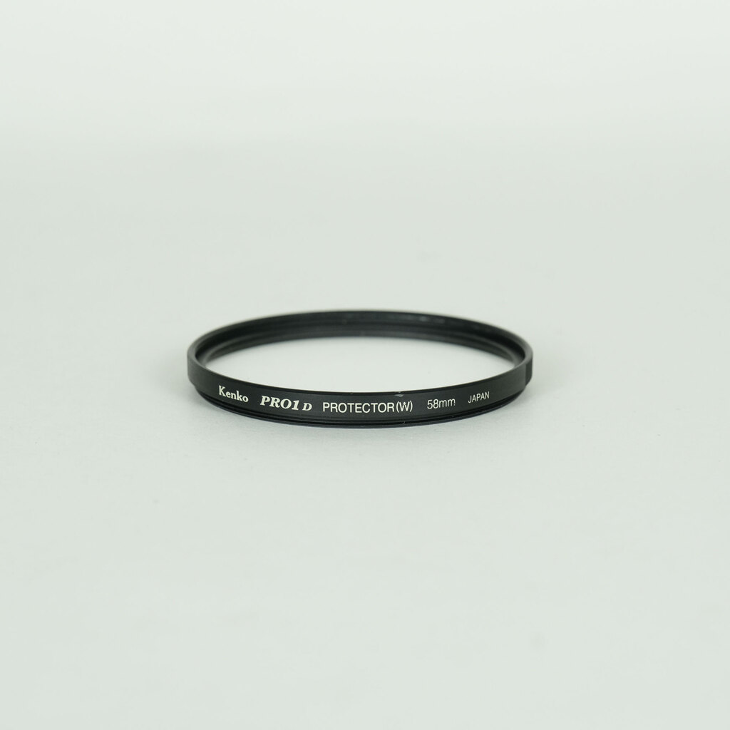 Nikon AF-S NIKKOR 35mm f/1.8G ED Nikon AF-S NIKKOR 35mm f/1.8G ED