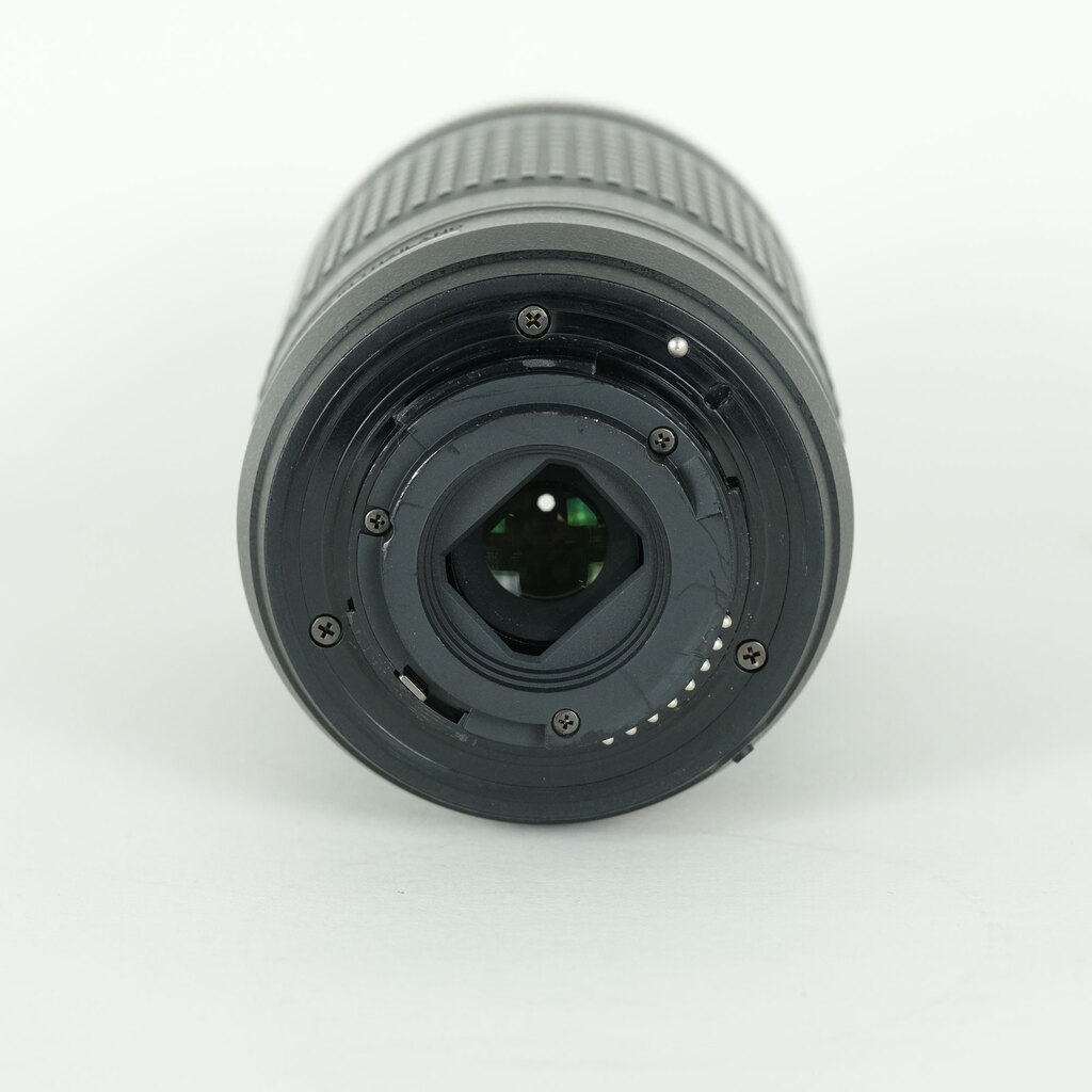 Nikon AF-P DX NIKKOR 70-300mm f/4.5-6.3G ED VR Nikon AF-P DX NIKKOR 70-300mm f/4.5-6.3G ED VR