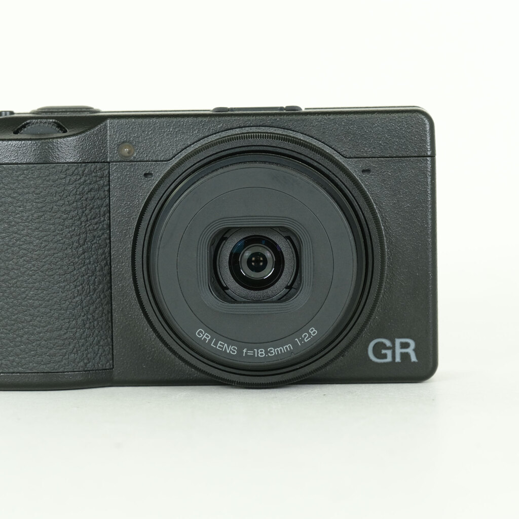 RICOH GR III