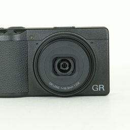 RICOH GR III