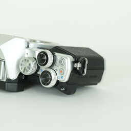 OLYMPUS OM-D E-M10 Mark II