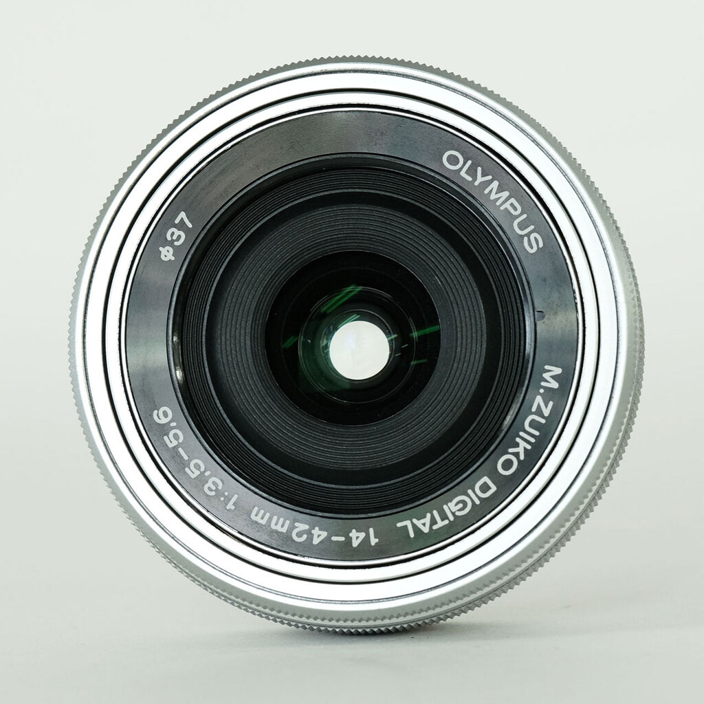 OLYMPUS M.ZUIKO DIGITAL ED 14-42mm F3.5-5.6 EZ シルバー