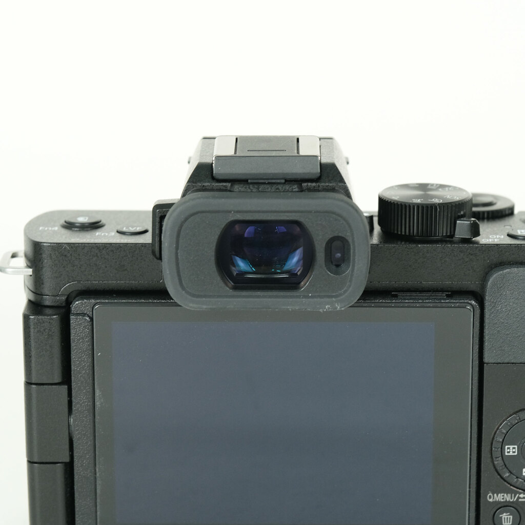 Panasonic LUMIX DC-G100D ボディの出品 | ONE SCENE（ワンシーン）