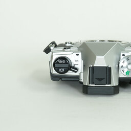 OM SYSTEM OM-5