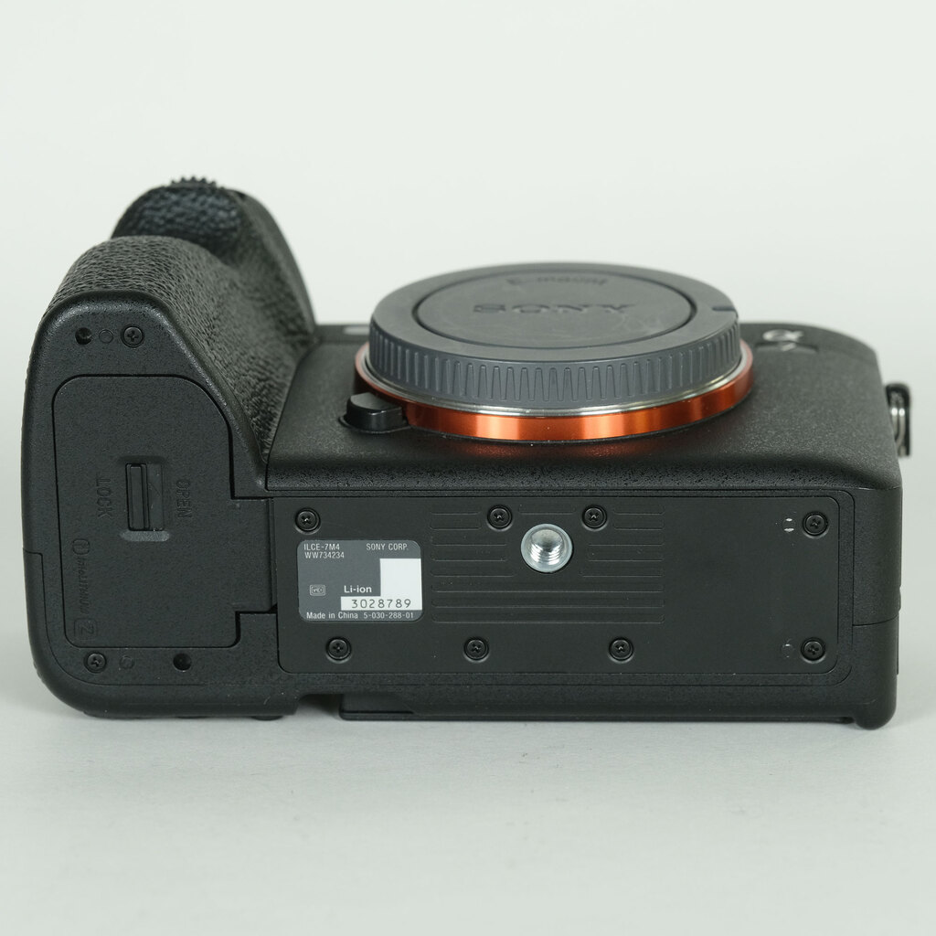 SONY α7 IV(ILCE-7M4) SONY α7 IV(ILCE-7M4)