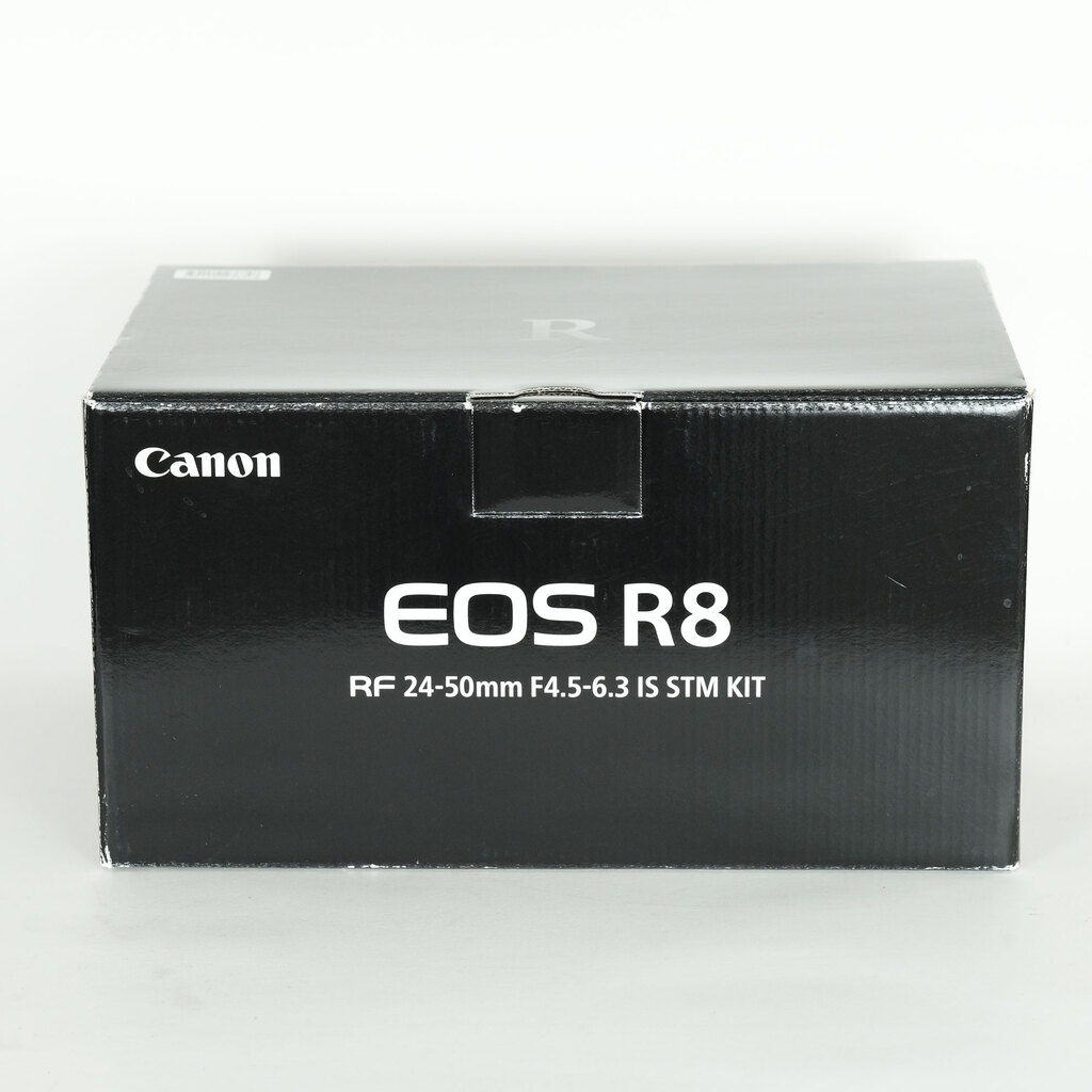 Canon EOS R8