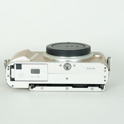 OLYMPUS PEN E-PL9