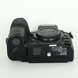 Panasonic LUMIX DC-G9 PRO