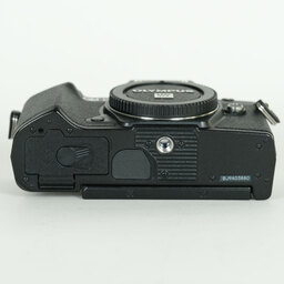 OLYMPUS OM-D E-M5 Mark III