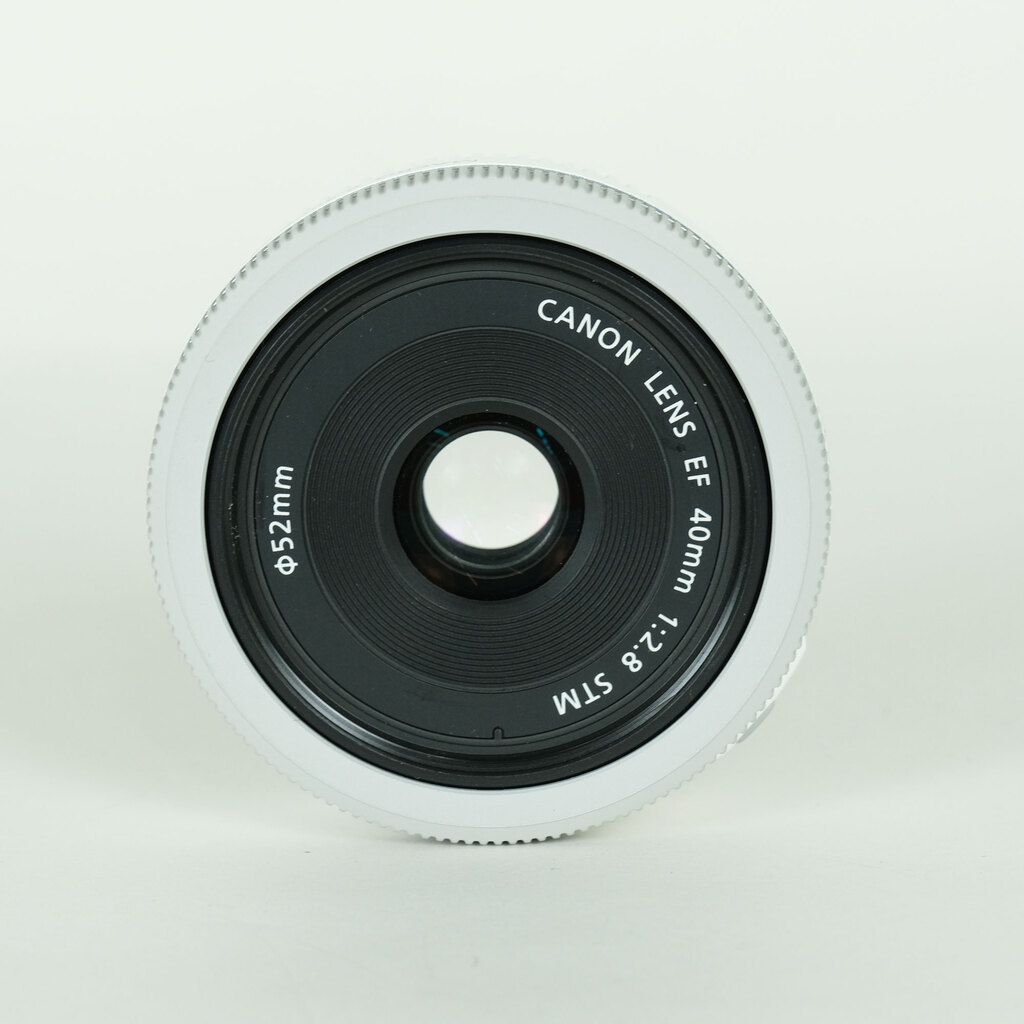 Canon EF40mm F2.8 STM ホワイトの出品 | ONE SCENE（ワンシーン）