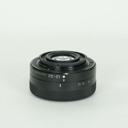 Panasonic LUMIX G VARIO 12-32mm / F3.5-5.6 ASPH. / MEGA O.I.S.