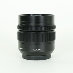 Panasonic LEICA DG SUMMILUX 12mm / F1.4 ASPH. Panasonic LEICA DG SUMMILUX 12mm / F1.4 ASPH.