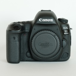 Canon EOS 5D Mark IV