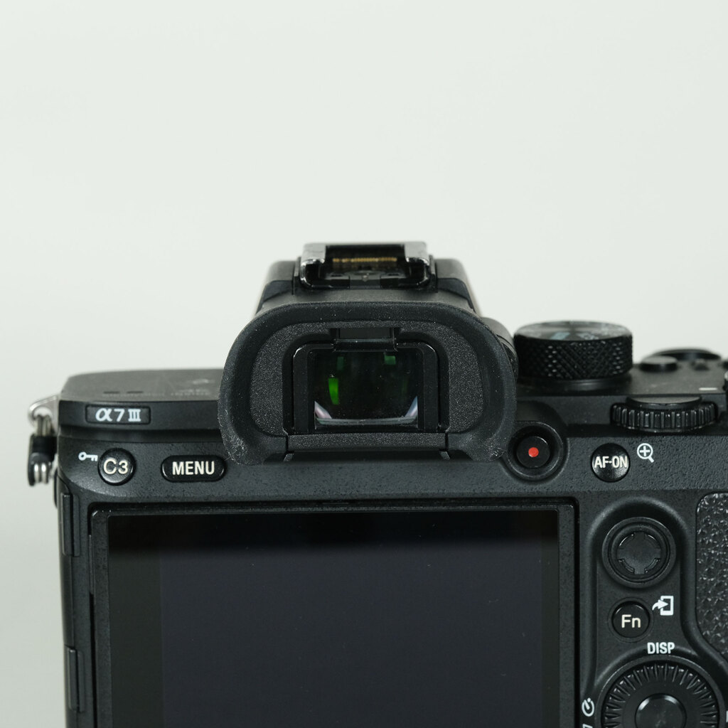 SONY α7 III(ILCE-7M3) SONY α7 III(ILCE-7M3)
