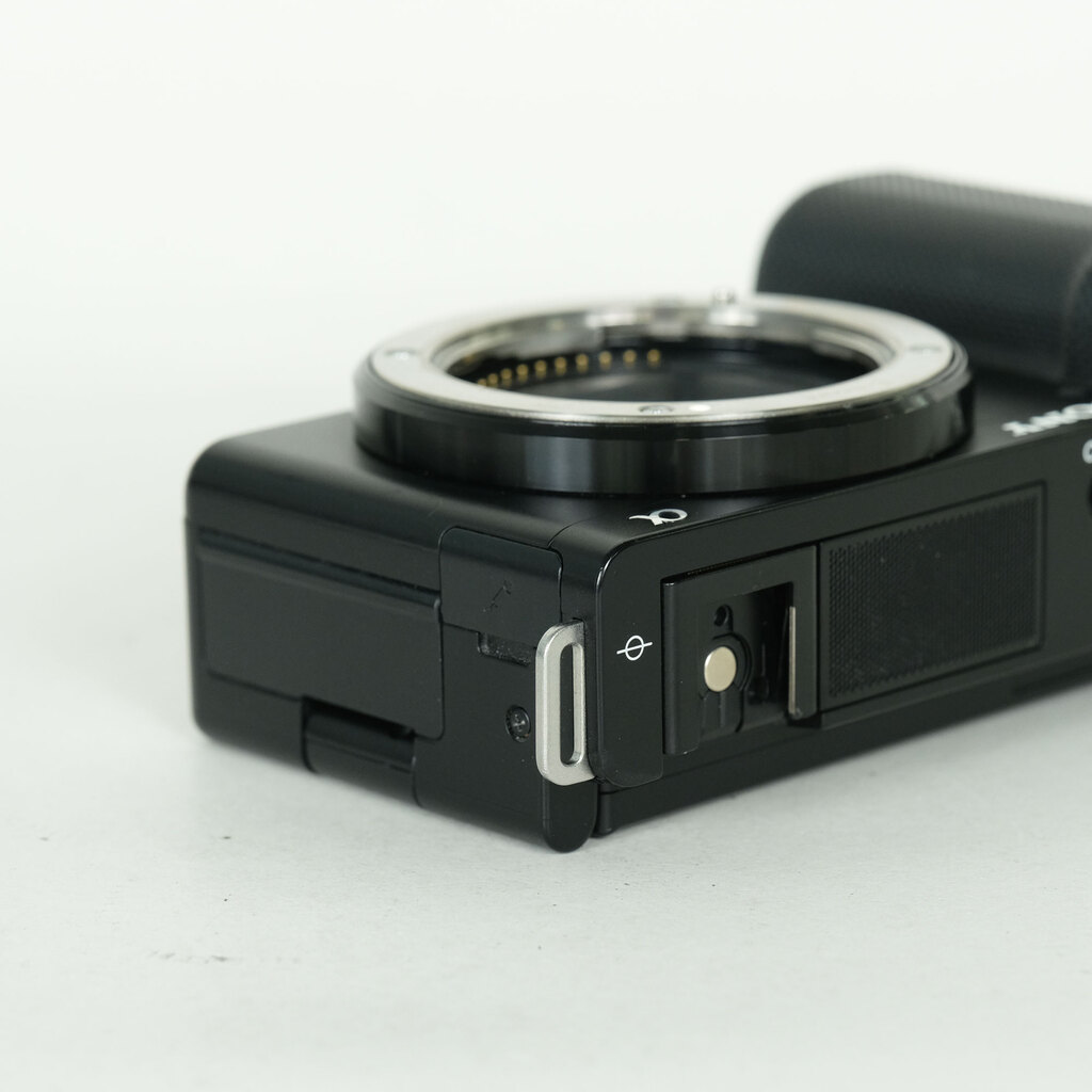 SONY VLOGCAM ZV-E10の出品 | ONE SCENE（ワンシーン）