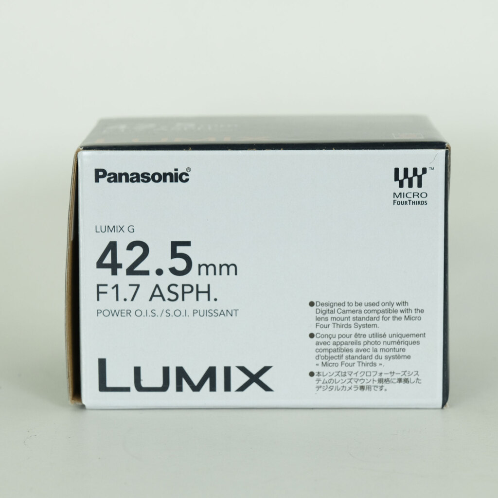 Panasonic LUMIX G 42.5mm / F1.7 ASPH. / POWER O.I.S.