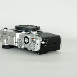 OLYMPUS PEN-F