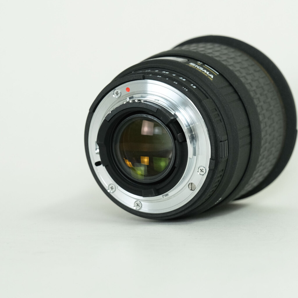 SIGMA 24mm F1.8 EX DG ASPHERICAL MACRO (ニコンF用)