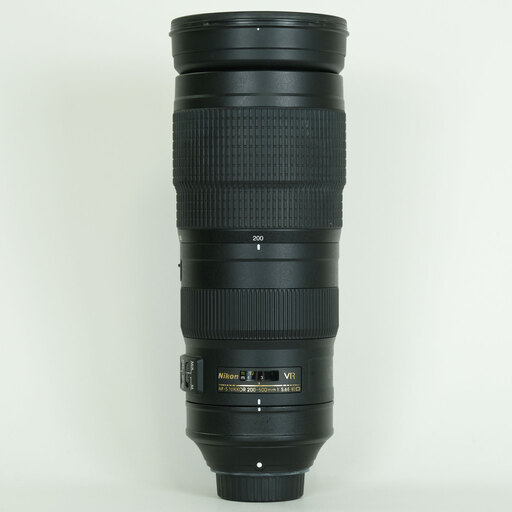 Nikon AF-S NIKKOR 200-500mm f/5.6E ED VR Nikon AF-S NIKKOR 200-500mm f/5.6E ED VR