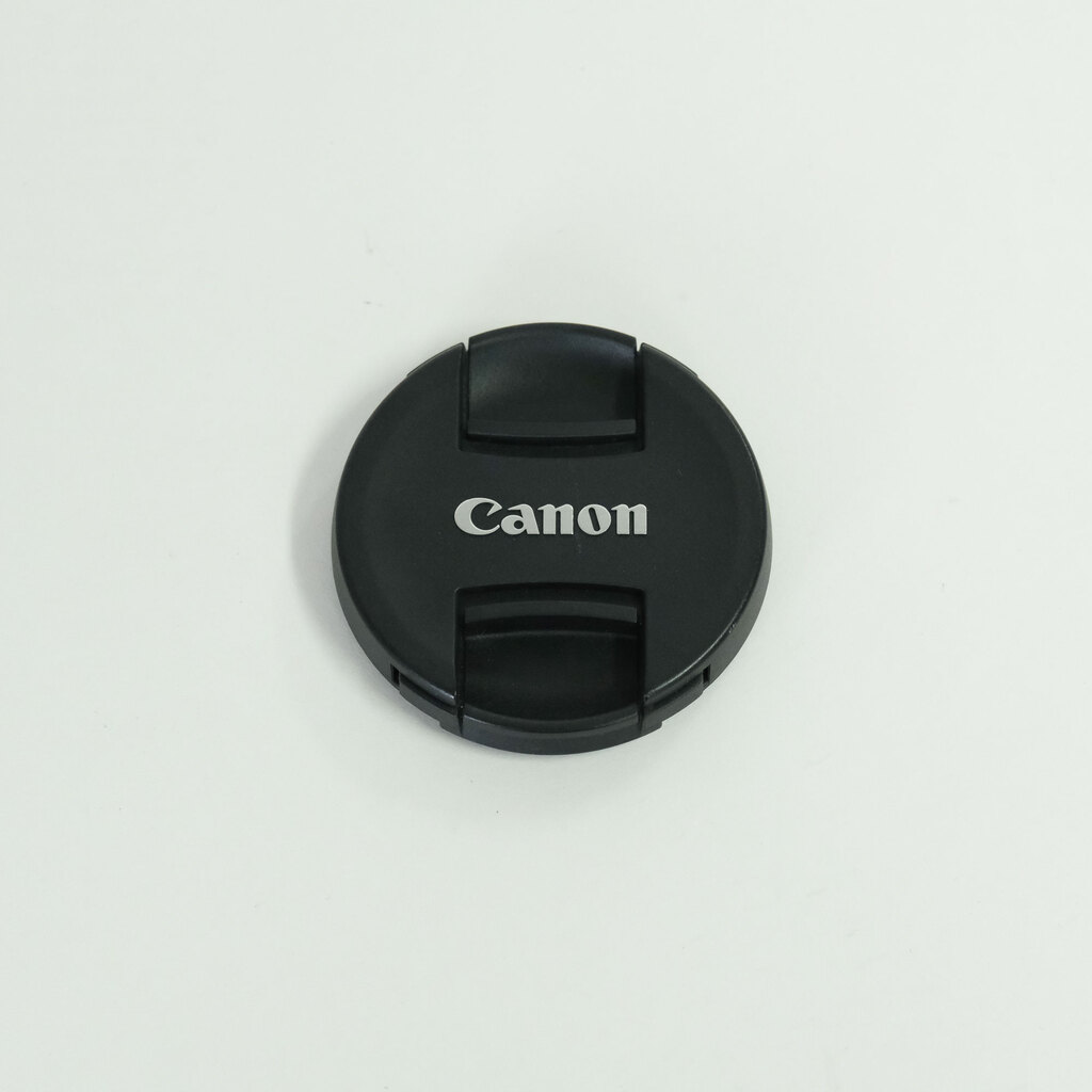 Canon EF-S18-55mm F3.5-5.6 IS STM ホワイト