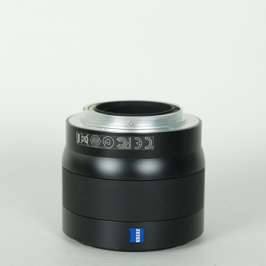 Carl Zeiss Touit 32mm F1.8（ソニーE用）