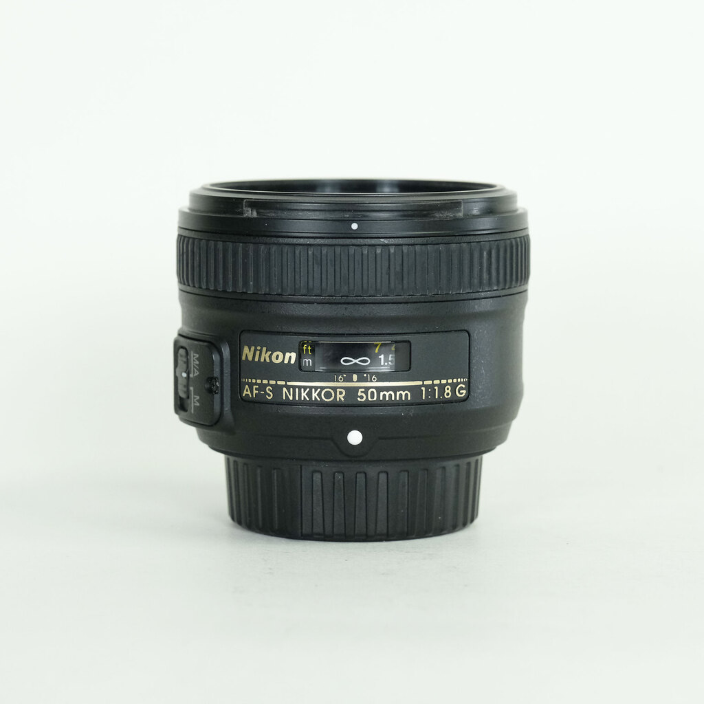 Nikon AF-S NIKKOR 50mm f/1.8G Nikon AF-S NIKKOR 50mm f/1.8G