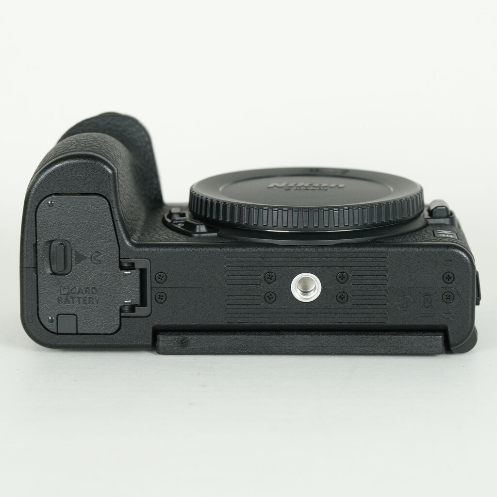 Nikon Z30の出品 | ONE SCENE（ワンシーン）