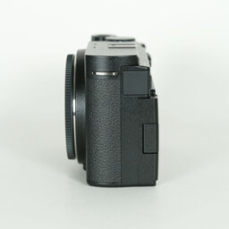 Panasonic LUMIX DC-S9