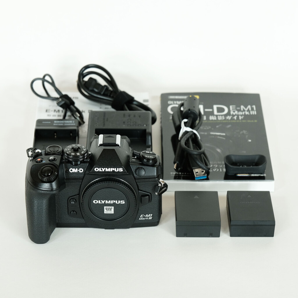 OLYMPUS OM-D E-M1 Mark III