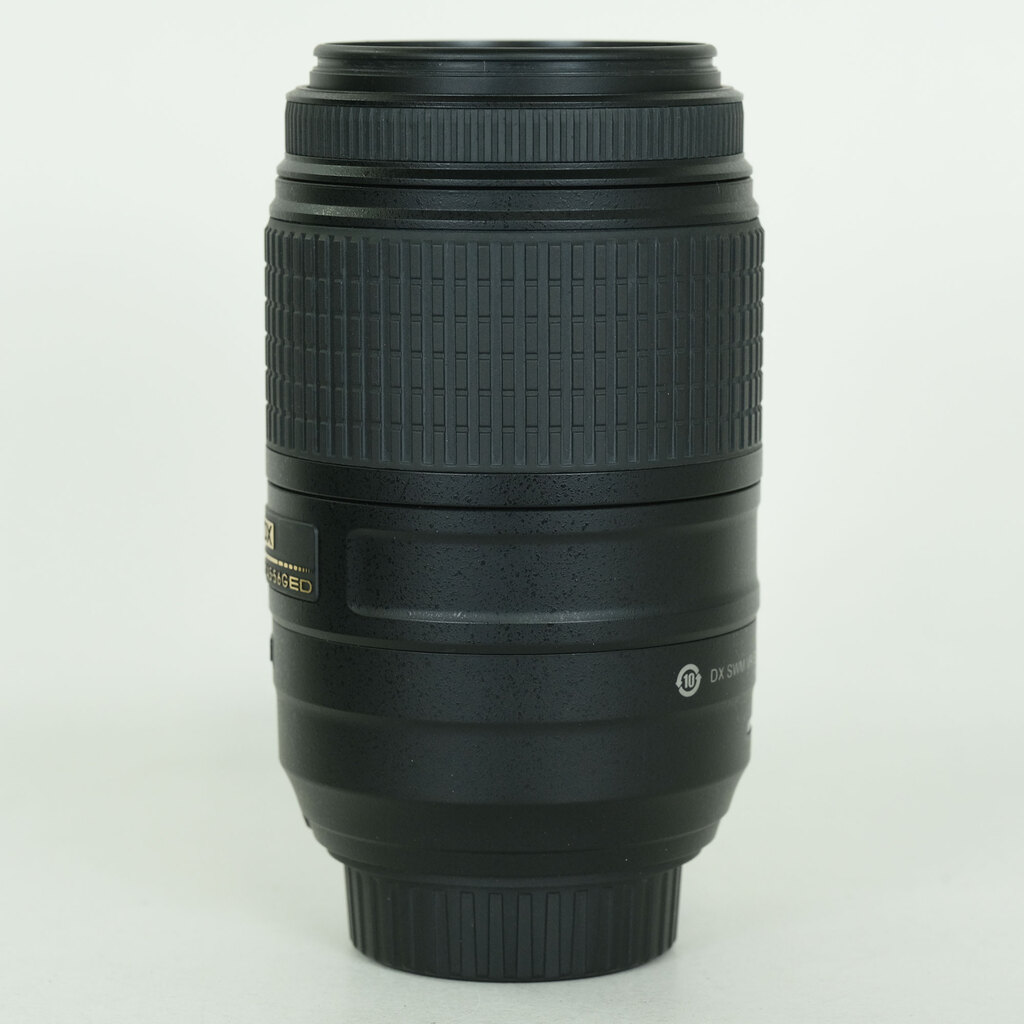 Nikon AF-S DX NIKKOR 55-300mm F4.5-5.6G ED VR Nikon AF-S DX NIKKOR 55-300mm F4.5-5.6G ED VR