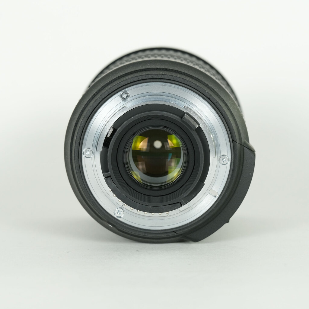 Nikon AF-S DX VR Zoom-Nikkor 18-200mm F3.5-5.6G IF-ED