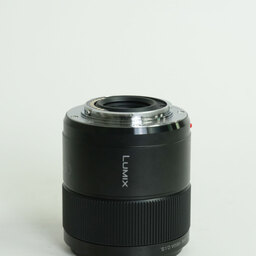 Panasonic LUMIX G MACRO 30mm F2.8 ASPH. MEGA O.I.S.