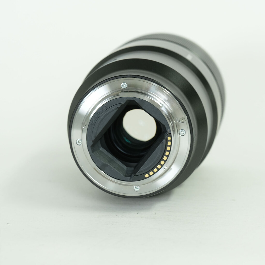 SONY FE 90mm F2.8 Macro G OSS SEL90M28G