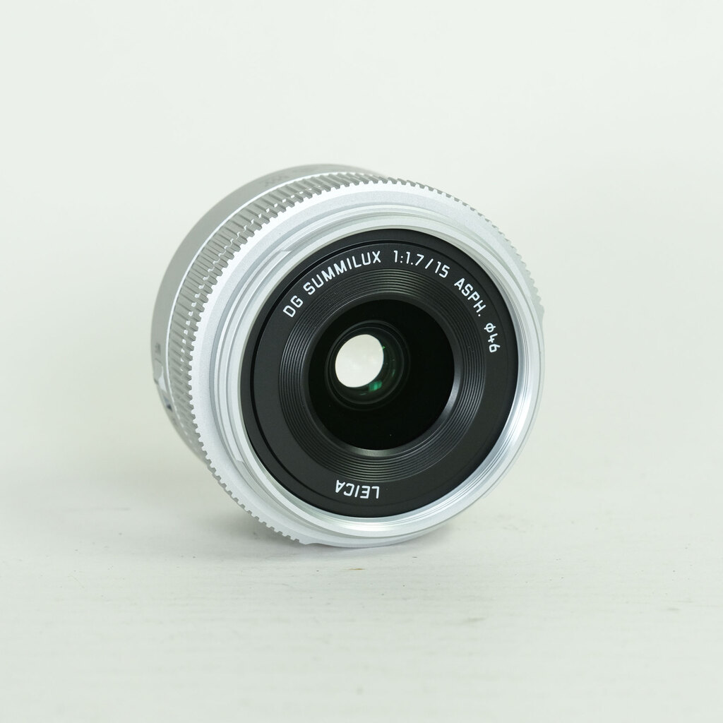 Panasonic LEICA DG SUMMILUX 15mm F1.7 ASPH. Panasonic LEICA DG SUMMILUX 15mm F1.7 ASPH.