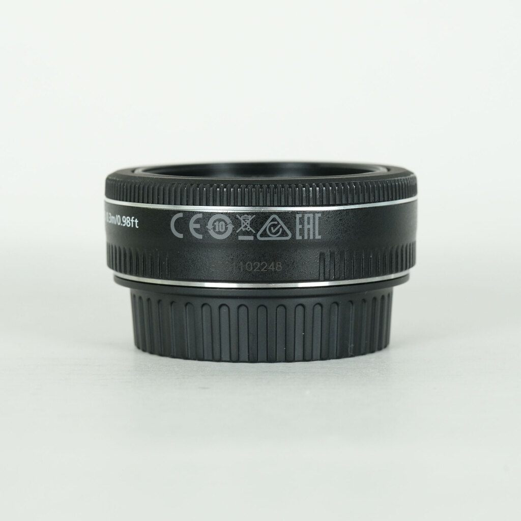 Canon EF40mm F2.8 STM