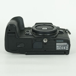 OLYMPUS OM-D E-M1 Mark II OLYMPUS OM-D E-M1 Mark II