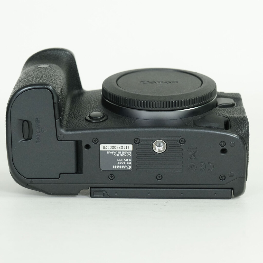 Canon EOS R5 Canon EOS R5