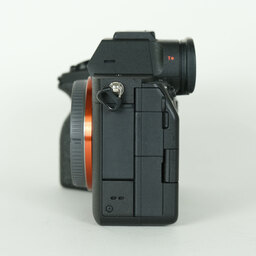 SONY α7 IV(ILCE-7M4) SONY α7 IV(ILCE-7M4)
