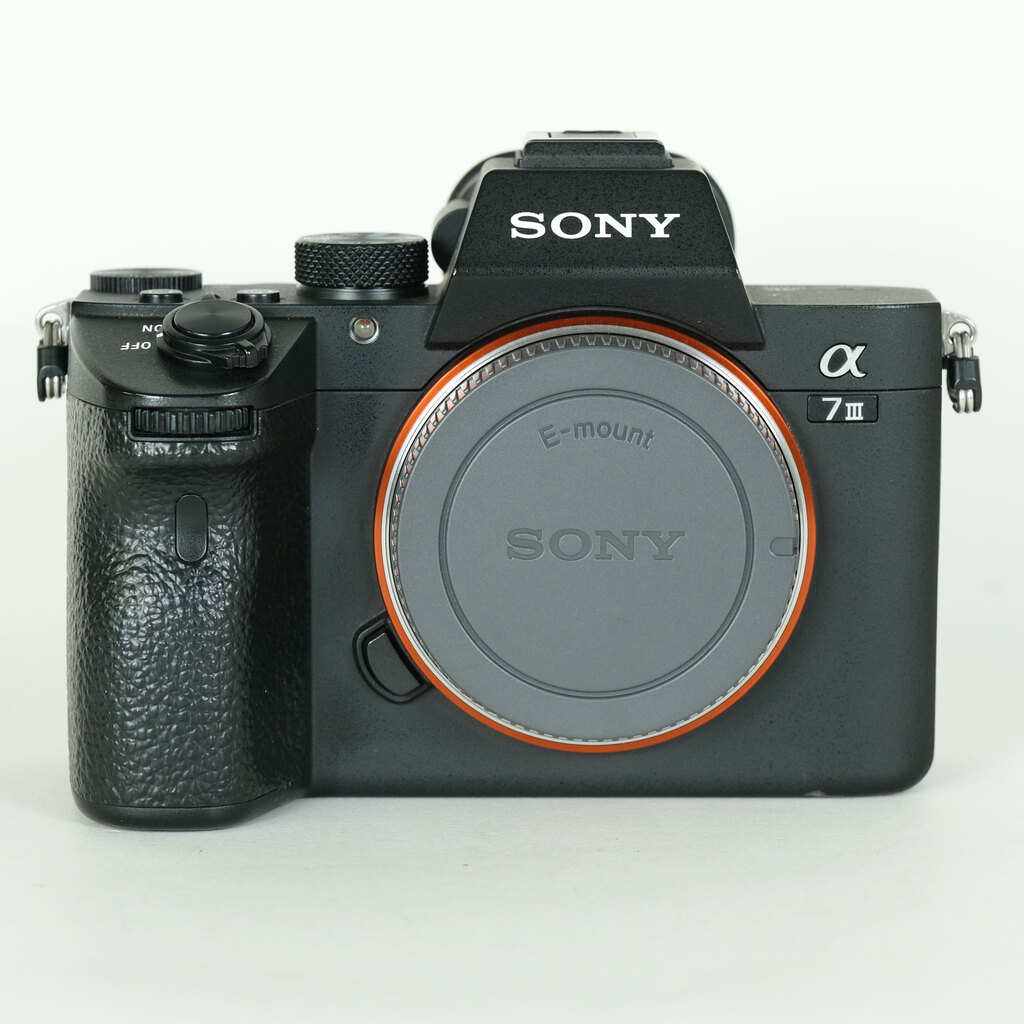SONY α7 III(ILCE-7M3) SONY α7 III(ILCE-7M3)