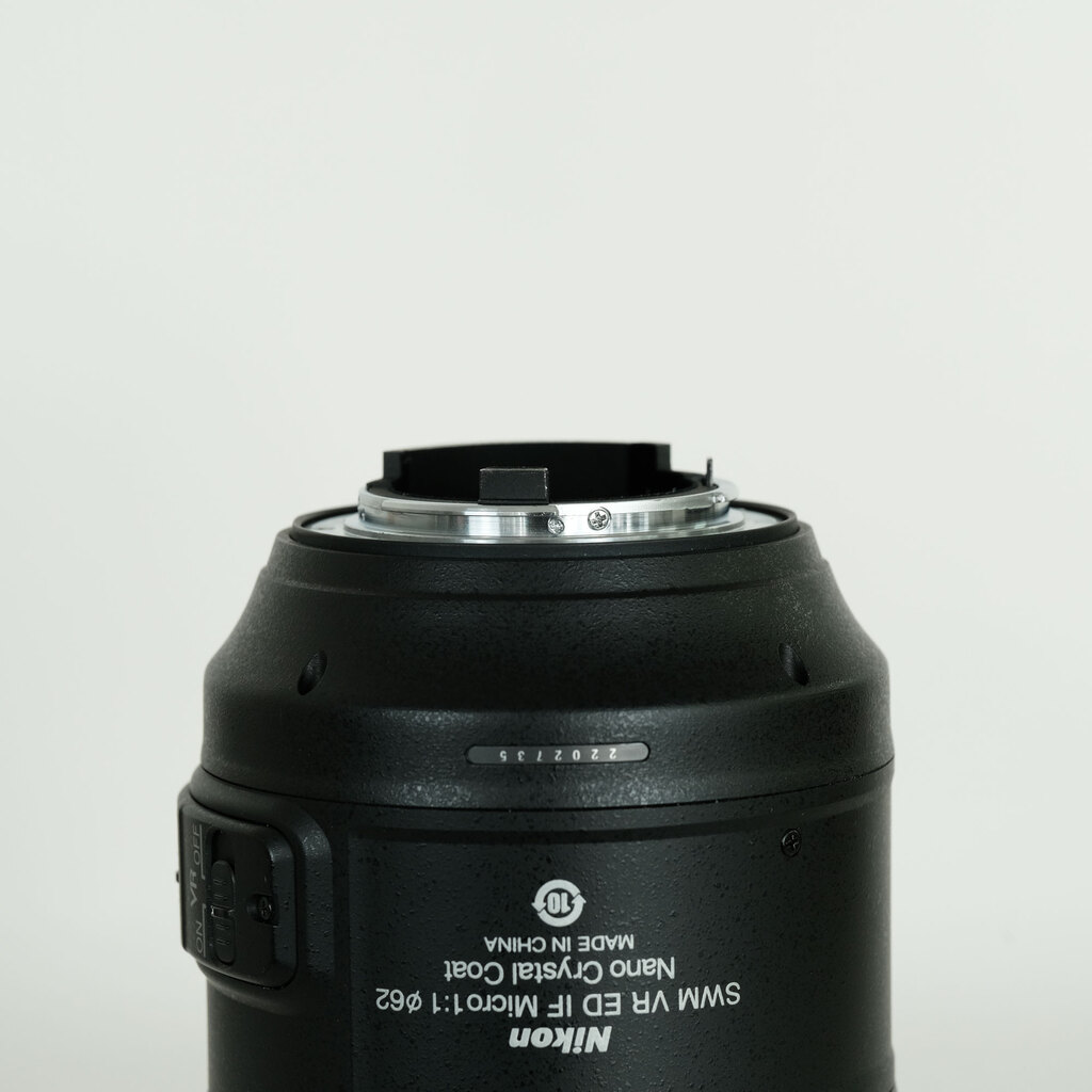 Nikon AF-S VR Micro-Nikkor 105mm f/2.8G IF-ED